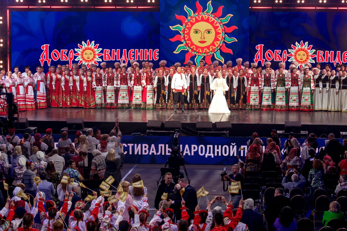 mezhdunarodnyy_festival_dobrovidenie._final._solist_zdk_omskoy_oblasti_valeriy_podvornyy.jpg