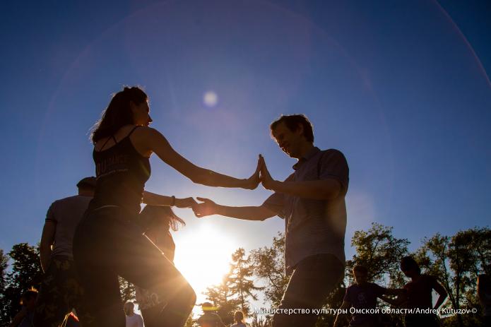 «Яркий, жаркий, твой праздник»